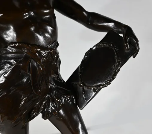 BRONZESTATUETTE von Edouard DROUOT