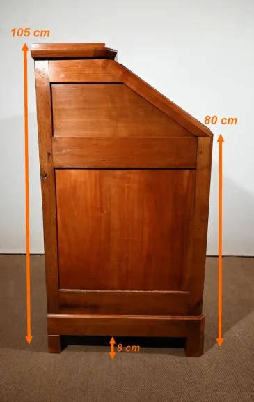 НАКЛОННЫЙ СТОЛ