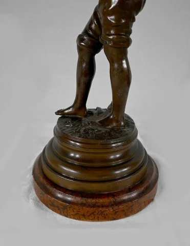 オーギュスト・モロー作「スペルターの小像」