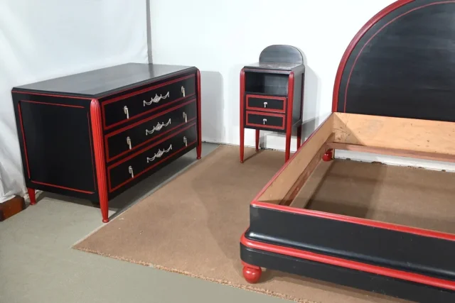 BEDROOM SUITE