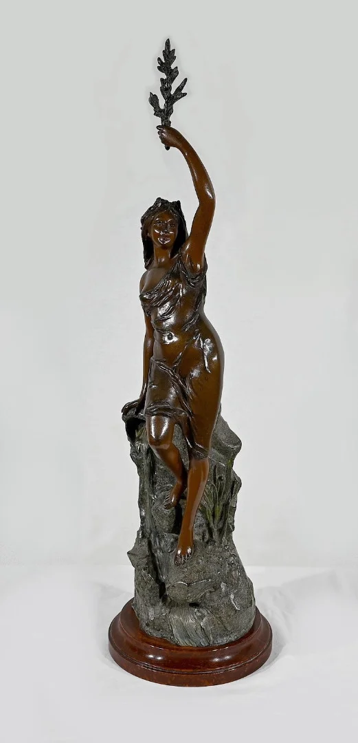 STATUETTA SPELTER di L. HOTT