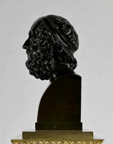 Horloge en Bronze Doré, estampillée A. Destape – Début XIXe