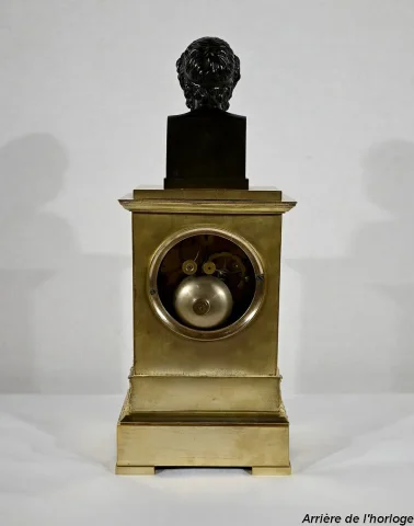 Horloge en Bronze Doré, estampillée A. Destape – Début XIXe