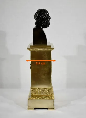UHR AUS VERGOLDETER BRONZE