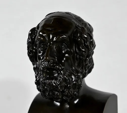 UHR AUS VERGOLDETER BRONZE