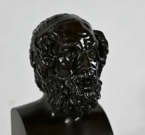 UHR AUS VERGOLDETER BRONZE