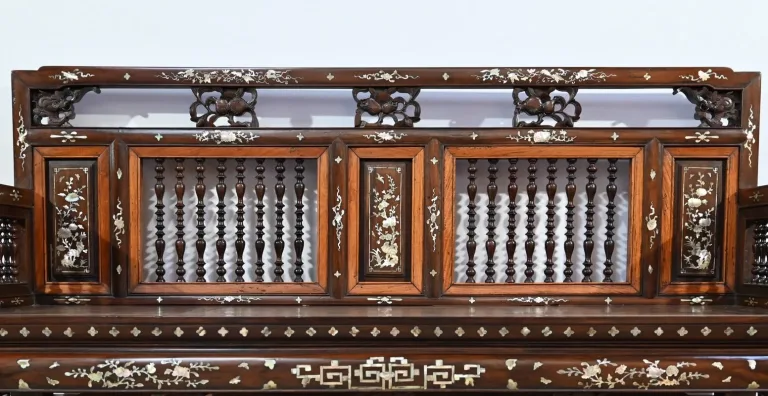 Petite Banquette Indochinoise en Palissandre – Fin XIXe