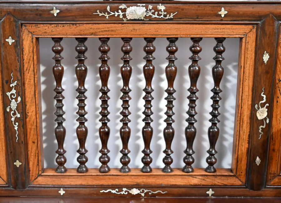Petite Banquette Indochinoise en Palissandre – Fin XIXe