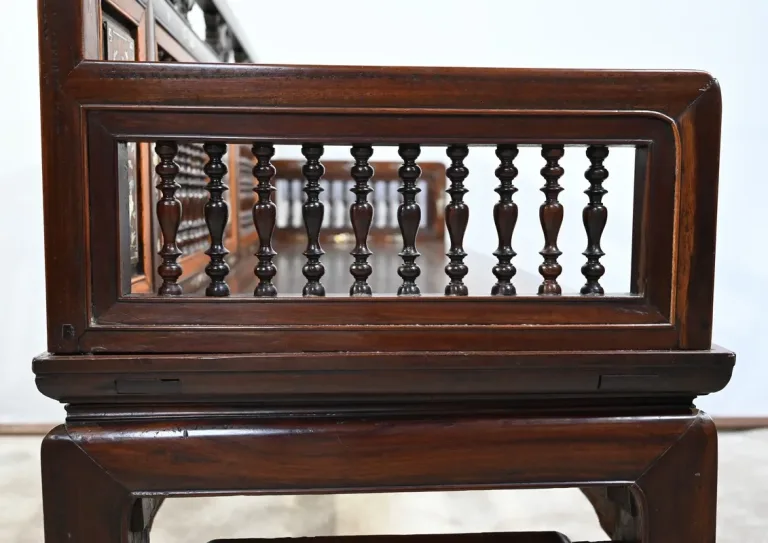Petite Banquette Indochinoise en Palissandre – Fin XIXe