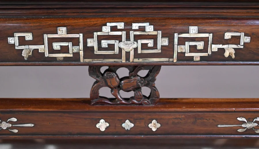 Petite Banquette Indochinoise en Palissandre – Fin XIXe