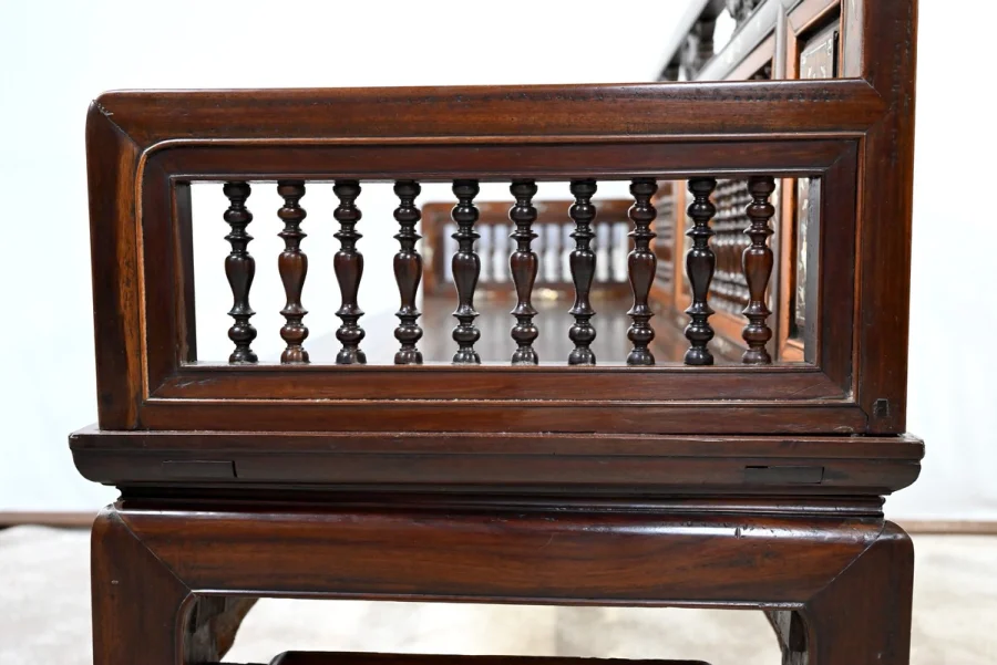 Petite Banquette Indochinoise en Palissandre – Fin XIXe