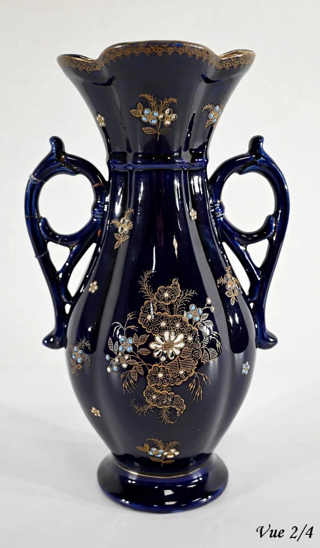 Vase en Faïence Bleu Nuit, « Fives Lille » - Début XXe