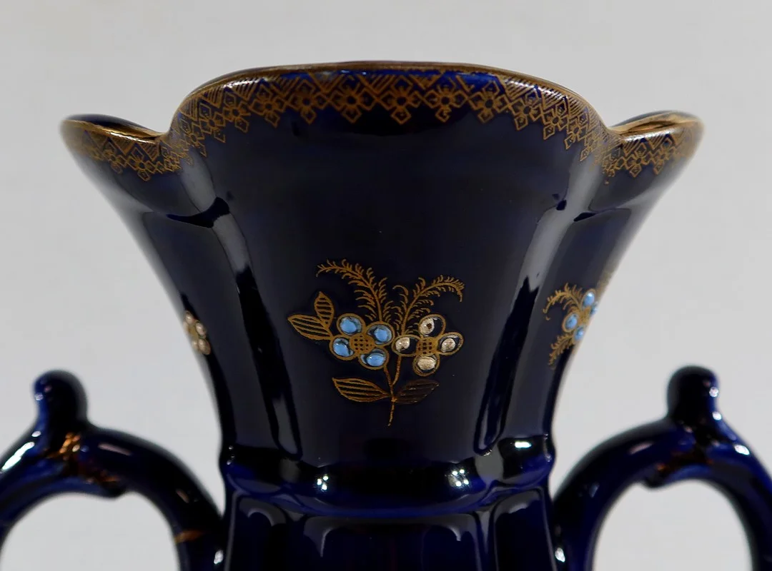 Vase en Faïence Bleu Nuit, « Fives Lille » - Début XXe