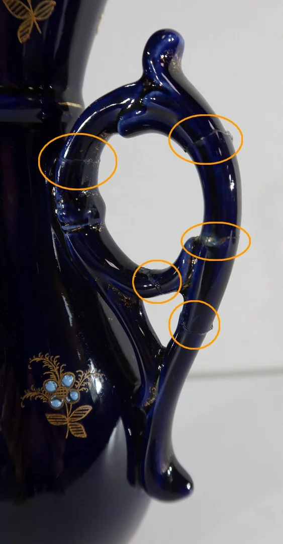 Vase en Faïence Bleu Nuit, « Fives Lille » - Début XXe