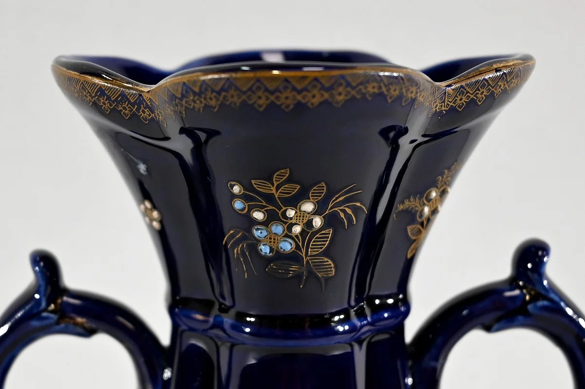 Vase en Faïence Bleu Nuit, « Fives Lille » - Début XXe