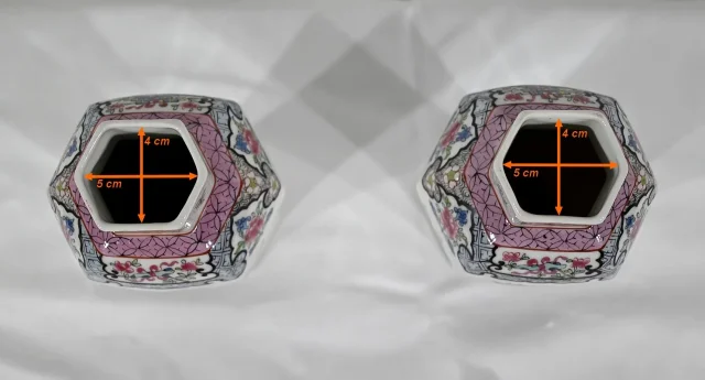 PAIR OF CHINESE VASES