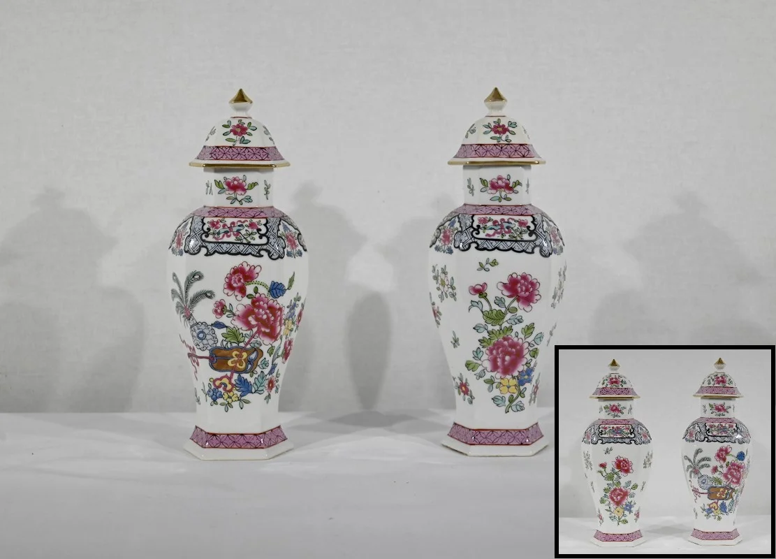PAIR OF CHINESE VASES