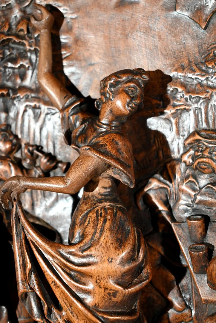 CARVED WALNUT PICTURE