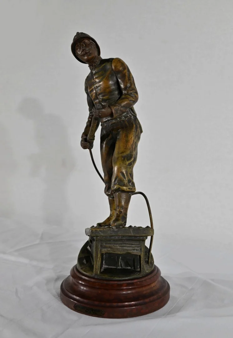 SPELTER BEELDJE gesigneerd H.. WEISSE