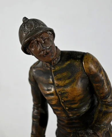 SPELTER BEELDJE gesigneerd H.. WEISSE