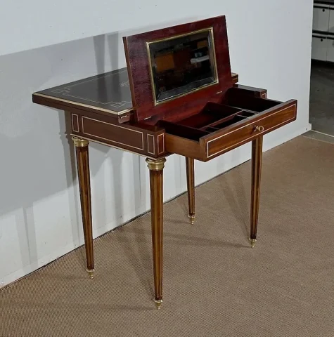 TAVOLO IN STILE LOUIS XVI