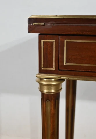 TAVOLO IN STILE LOUIS XVI