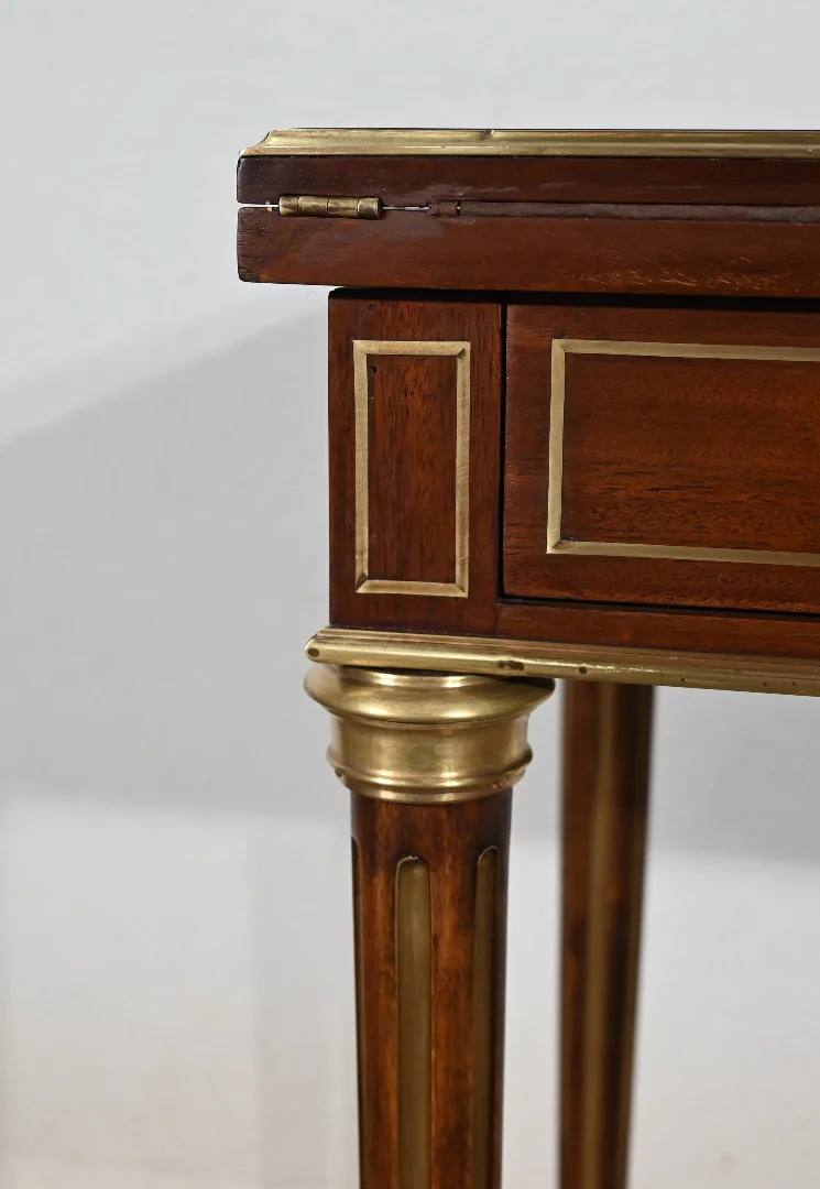 Petite Table à Système, style Louis XVI – 2ème partie XIXe