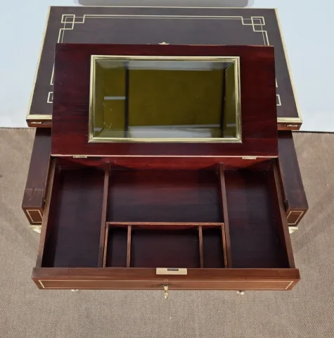 TAVOLO IN STILE LOUIS XVI