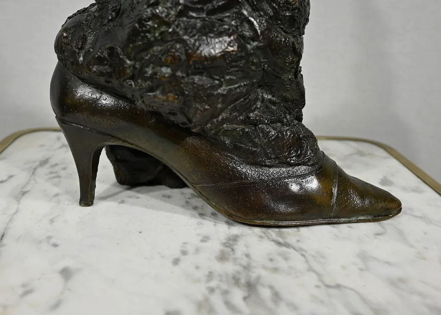 BRONZE SCULPTURE signed M. NOBLE