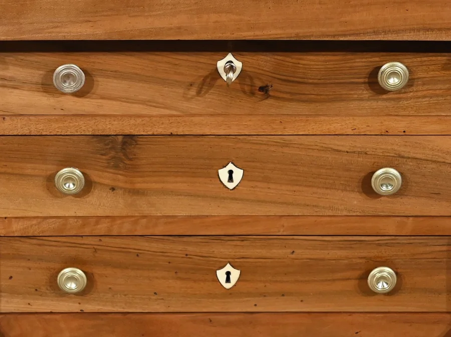 Commode de Maîtrise en Noyer massif, époque Empire – Début XIXe