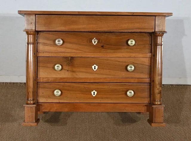 Commode de Maîtrise en Noyer massif, époque Empire – Début XIXe