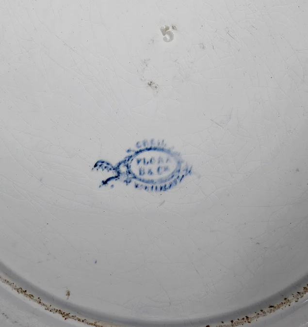 CREIL & MONTEREAU FAIENCE-TELLER