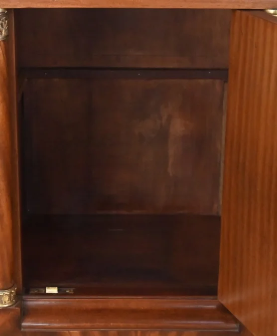 MAHOGANUY-SCHRANK IM LOUIS XVI-STIL