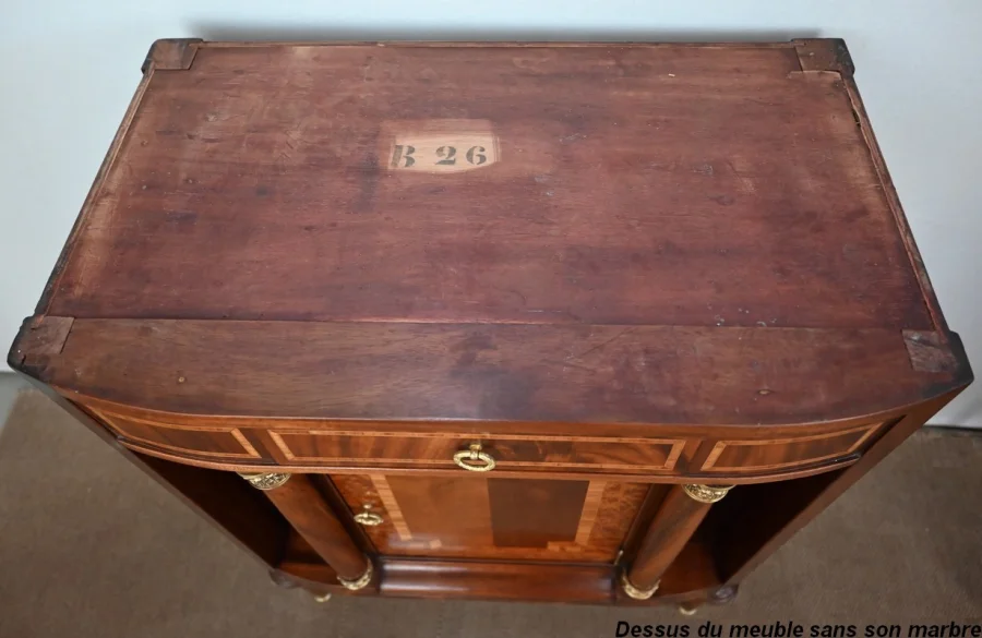 MAHOGANUY-SCHRANK IM LOUIS XVI-STIL