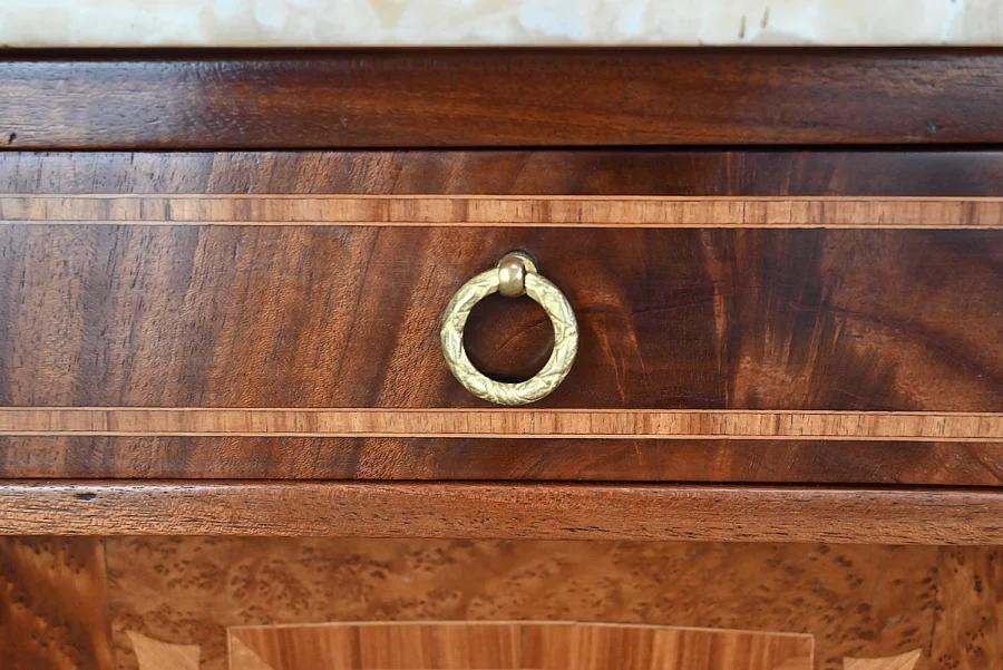 MAHOGANUY-SCHRANK IM LOUIS XVI-STIL