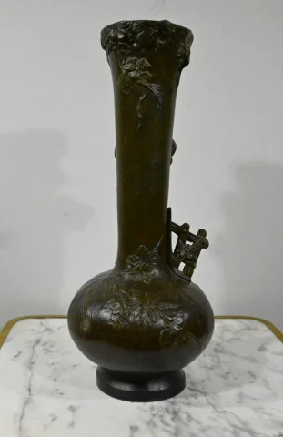 Paire de Vases en Régule « Enfants musiciens », d’après A. Moreau – Fin XIXe