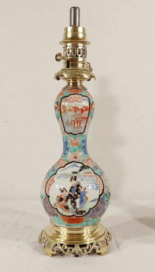 PAIR OF NAPOLEON III PERIOD PETROL LAMPS