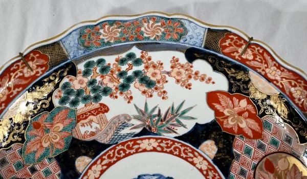 Plat Japonais en Porcelaine d'Arita - Fin XIXe