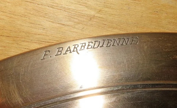 BRONZE TAZZA signiert F. LEVILLAIN