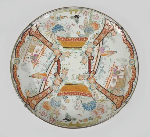 Important Plat en Porcelaine du Japon, ère Meiji  – 2ème partie XIXe