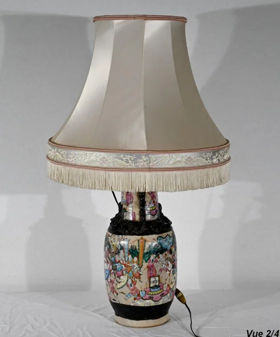 CHINESISCHE PORZELLANLAMPE