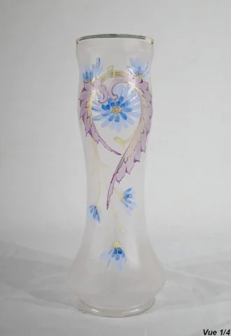 ガラスの花瓶