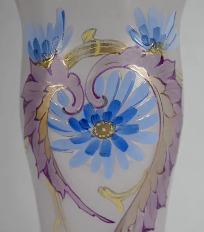 ガラスの花瓶