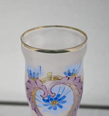 Vase en Verre Fin – 1920