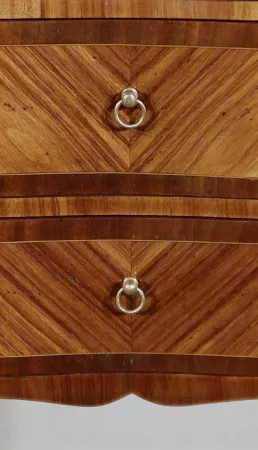 Élégante petite Table Rognon en Acajou et Bois de Rose – Début XXe
