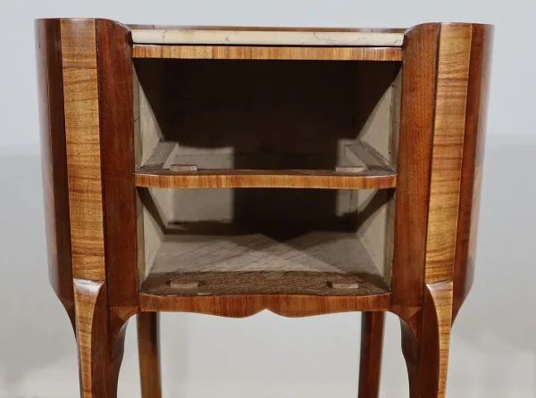 Élégante petite Table Rognon en Acajou et Bois de Rose – Début XXe