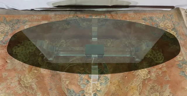 ILLUMINATING COFFEE TABLE