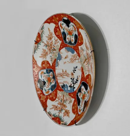 Important Plat en Porcelaine de Chine – Fin XIXe