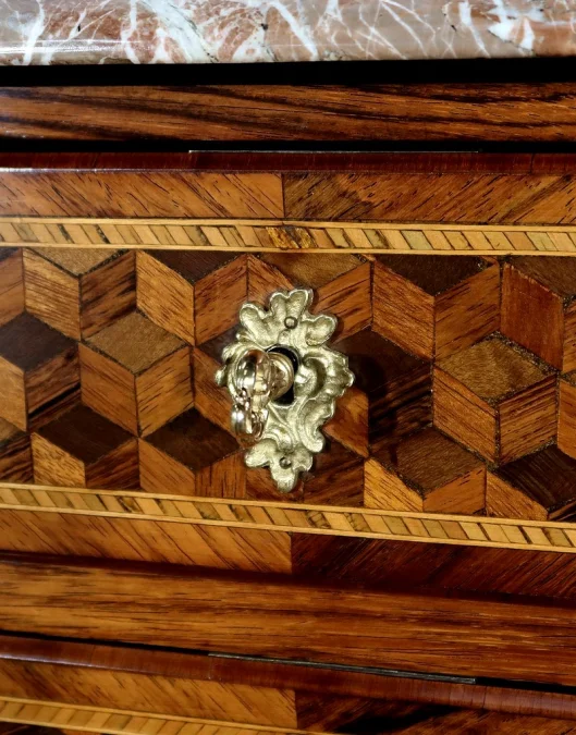 NAPOLEON III PERIOD CHEST OF DRAWERS