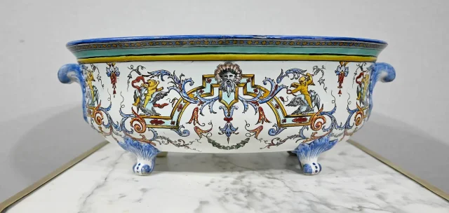 Jardinière en Faïence de Gien, style Renaissance – Début XXe